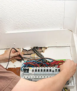 ugradnja table sa automatskim osiguračima